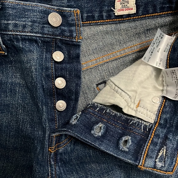 Levi’s button fly “white oak” shorts - Picture 6 of 7